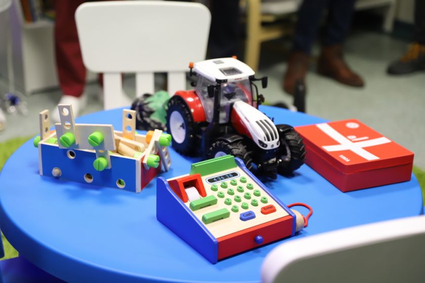 
Raseinių ligoninė tampa pavyzdžiu kitiems – atidarytas modernus tėvų ir vaikų kambarys                