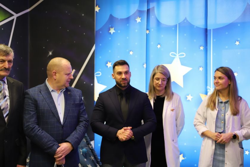 
Raseinių ligoninė tampa pavyzdžiu kitiems – atidarytas modernus tėvų ir vaikų kambarys                