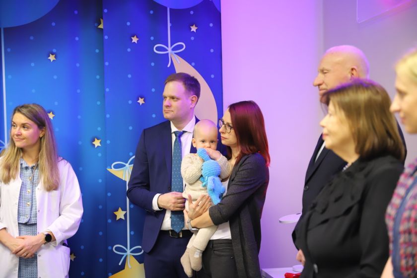 
Raseinių ligoninė tampa pavyzdžiu kitiems – atidarytas modernus tėvų ir vaikų kambarys                