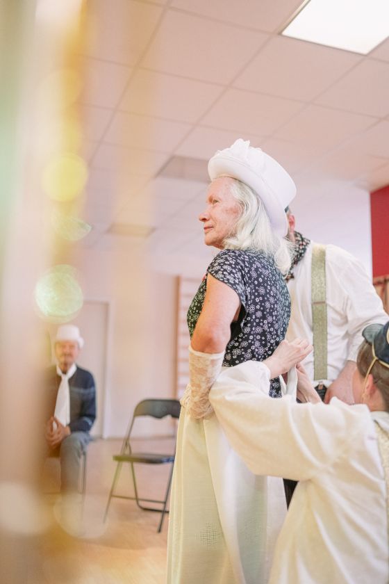 
Pirmą kartą Lietuvoje pastatytas spektaklis, kuriame vaidina ir demencija sergantys žmonės                