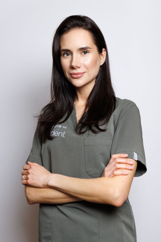 Inovacijos ir ilgaamžiškumas odontologijoje: kaip pažangios technologijos keičia dantų atkūrimą