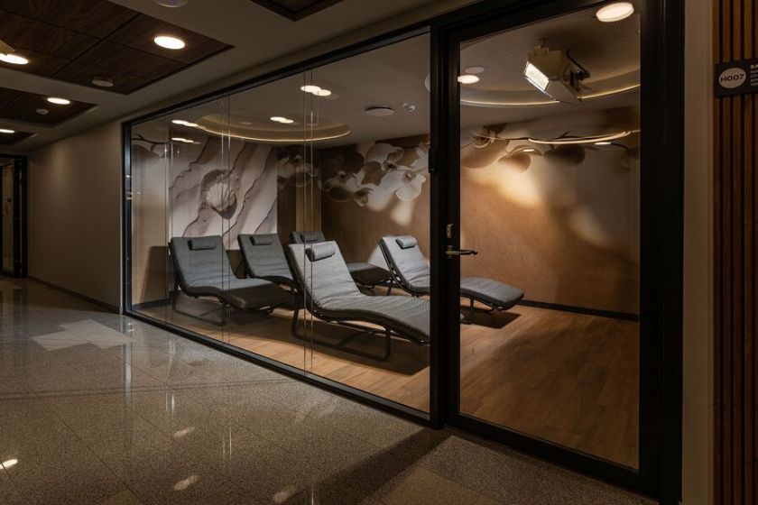 Oficialiai atidaryta atnaujinta „Eglės sanatorijos“ comfort gydykla: unikalios procedūros ir moderni erdvė klientų komfortui