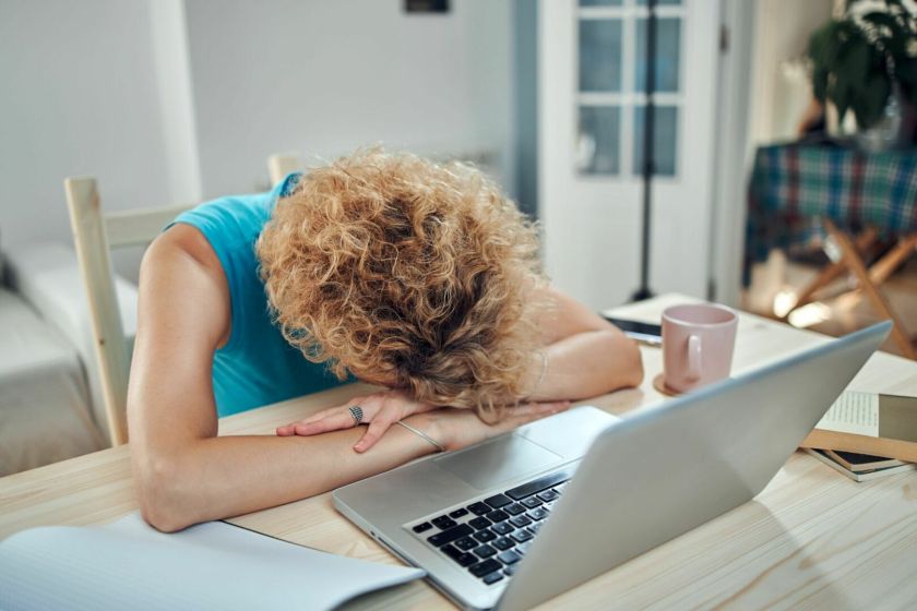 Už šypsenos besislepianti tuštuma: atskleidė, kaip atpažinti funkcionuojančią depresiją